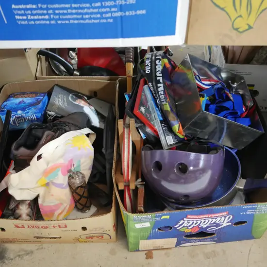 Two boxes of sundries