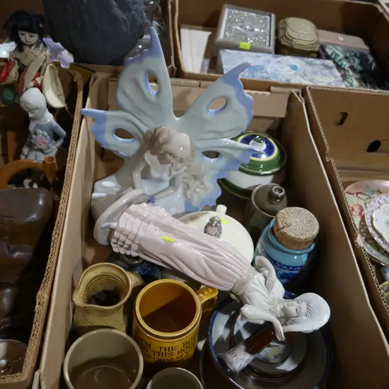 Figurines etc