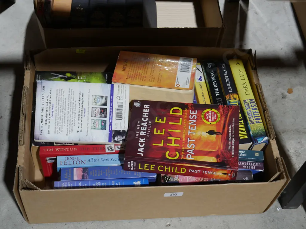 Books Image 1++