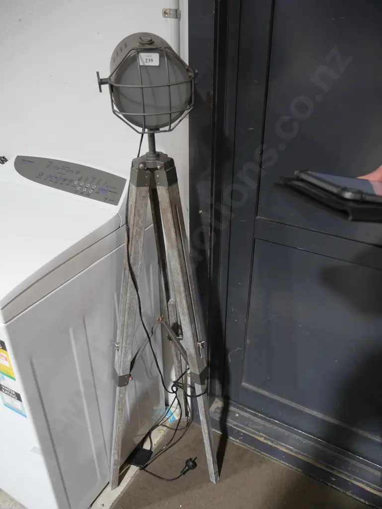 Vintage work light Image 1++