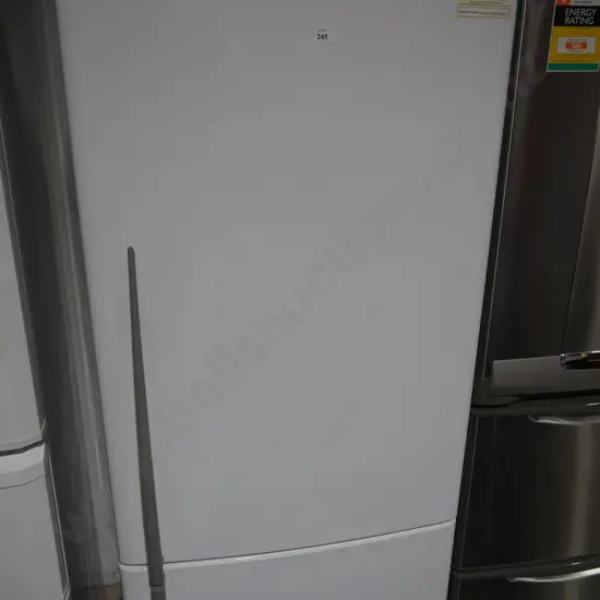 F&P fridge freezer