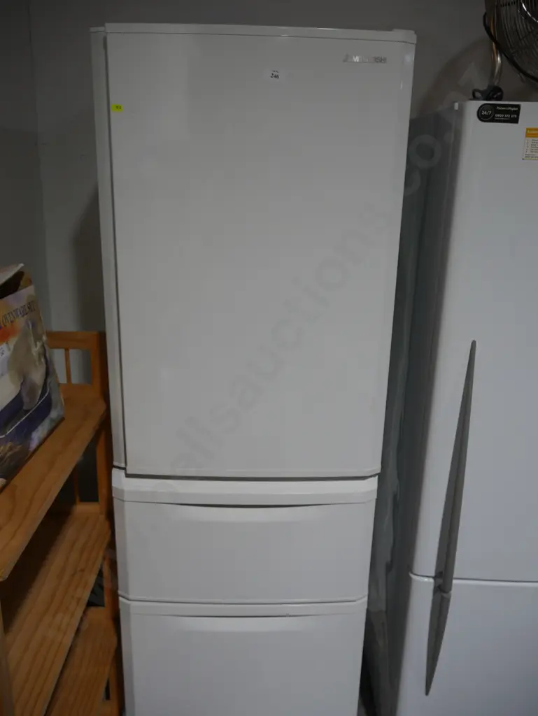 Mitsubishi fridge freezer with drawers Image 1++
