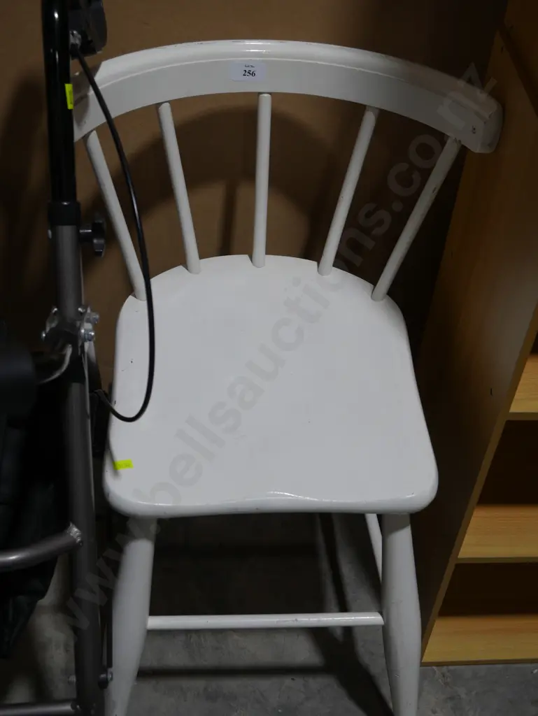 White chair Image 1++