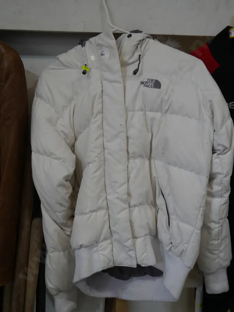 North face ski jacket Image 1++