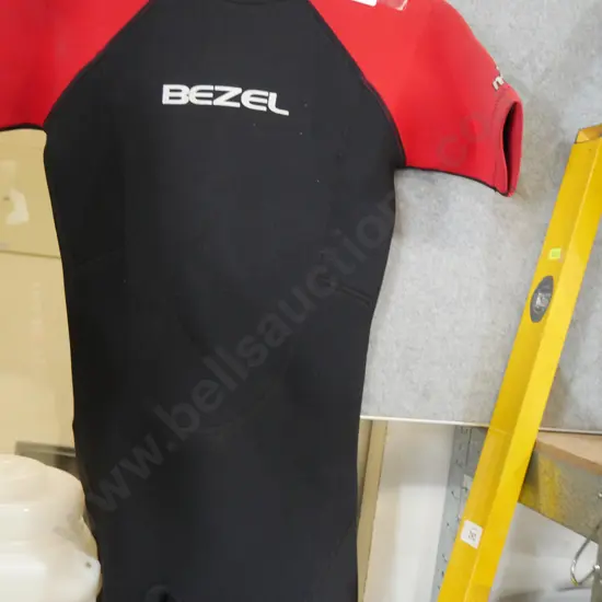 Wetsuit