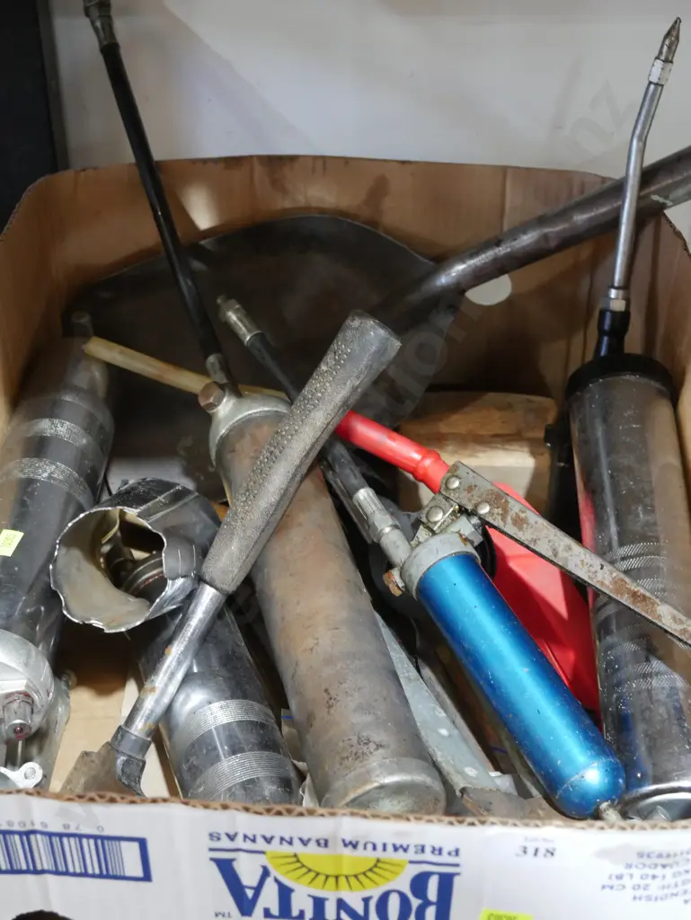 Grease guns etc Image 1++