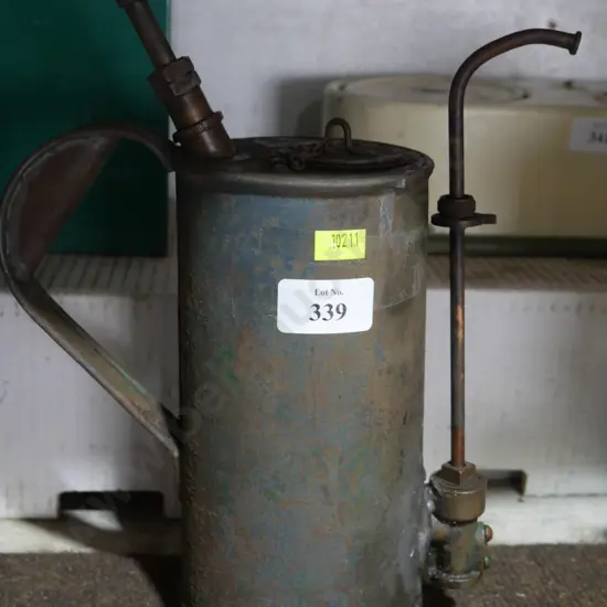 Oil can