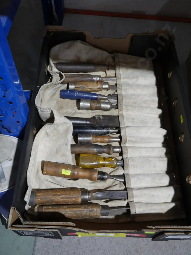 Chisels Image 1++