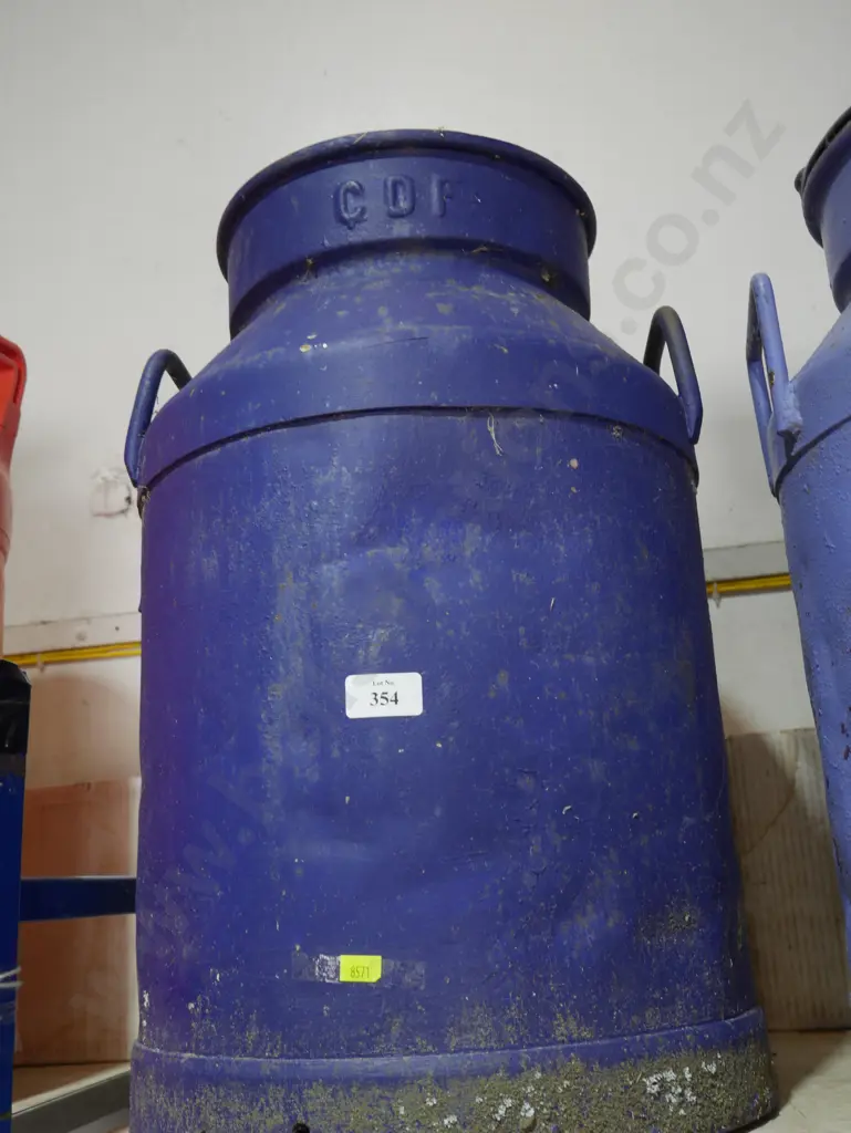 Blue milk can Image 1++