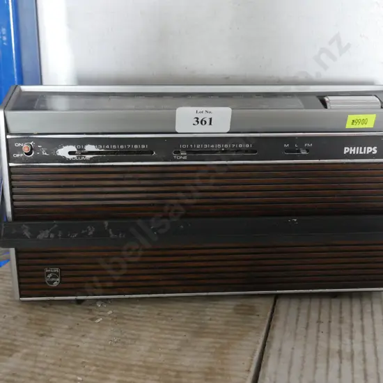 Vintage Phillips radio