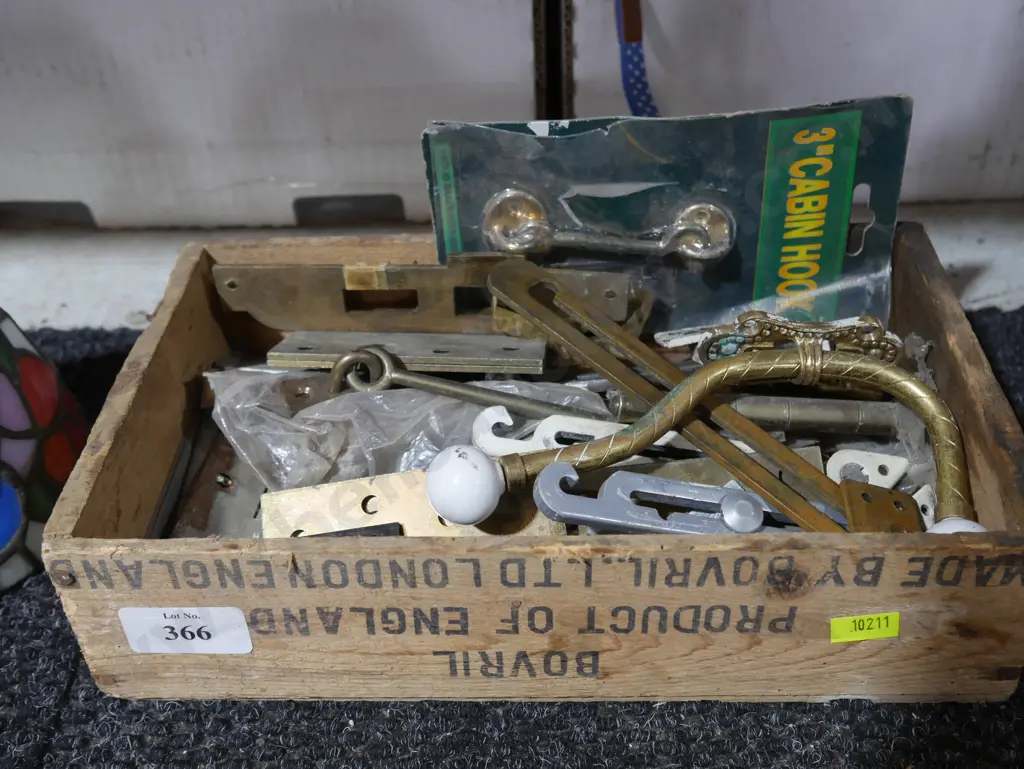 Brass hinges etc Image 1++