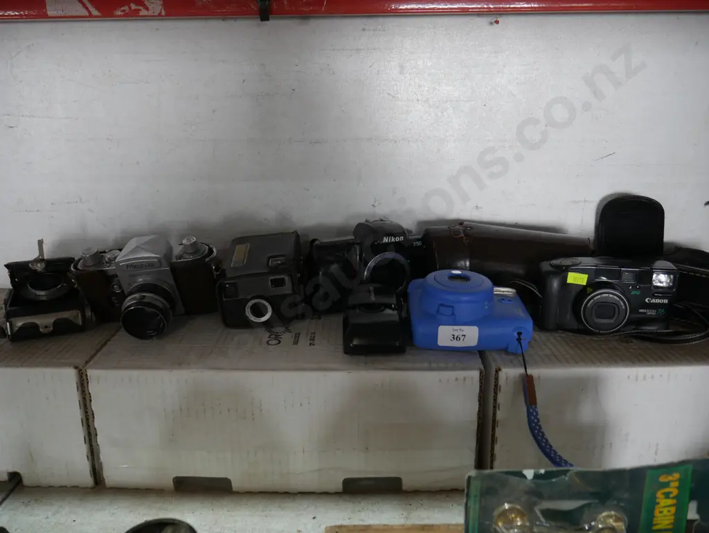 Assorted cameras Image 1++