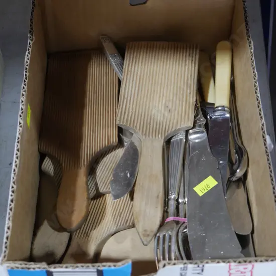 Cutlery, butter paddles