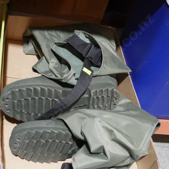 Waders size 10