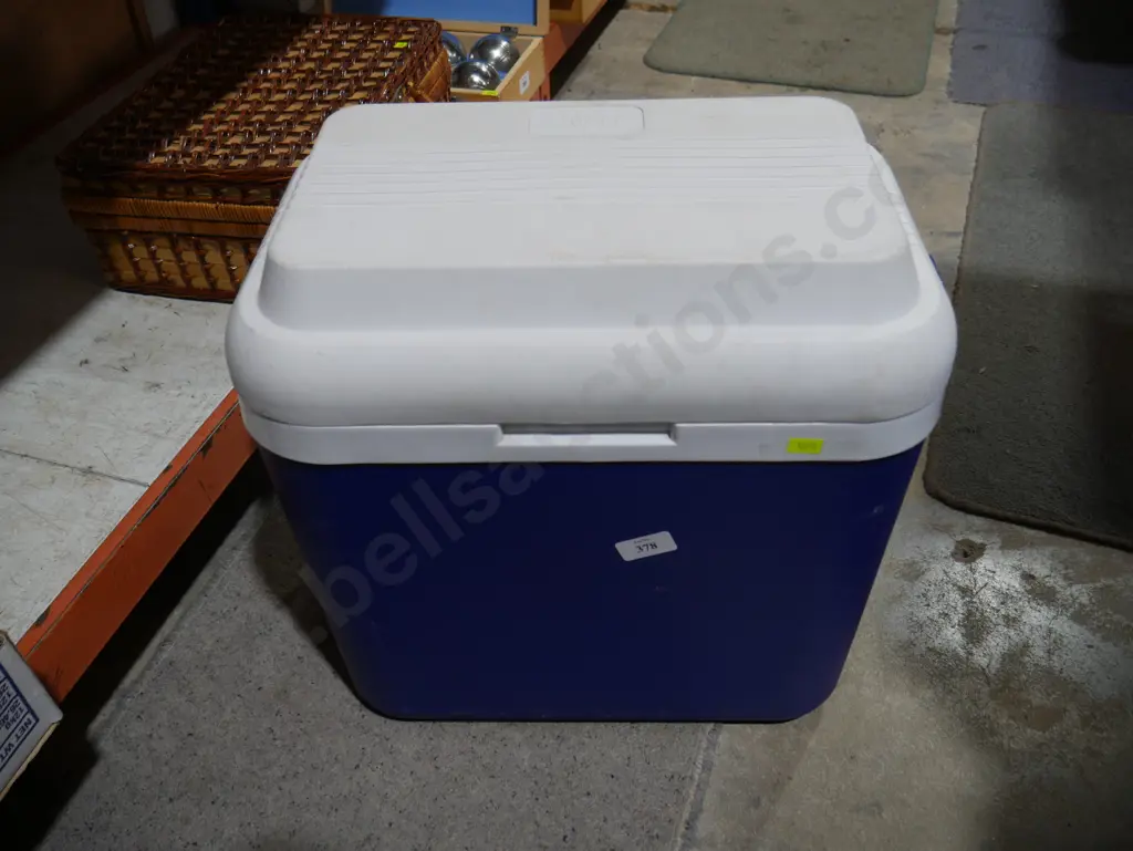 Chilly bin Image 1++