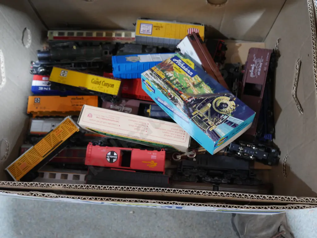 Box train carriage toys Image 1++