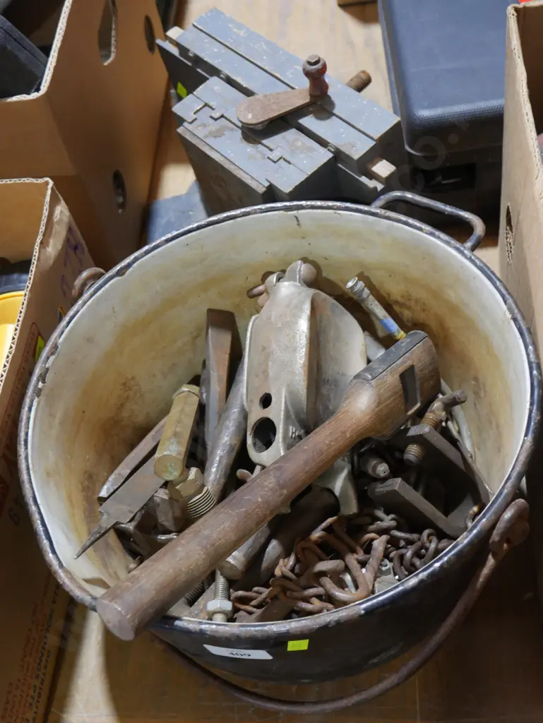 Assorted workshop sundries Image 1++