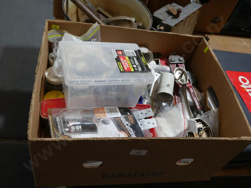 Assorted workshop sundries Image 1++