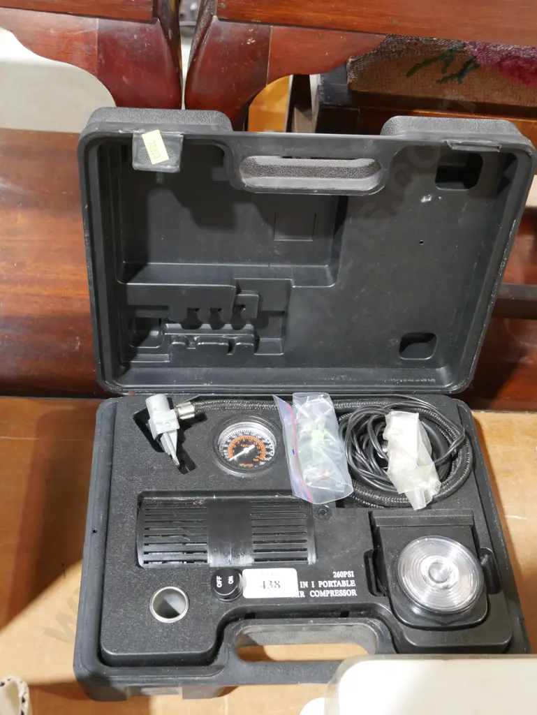 Portable air compressor Image 1++