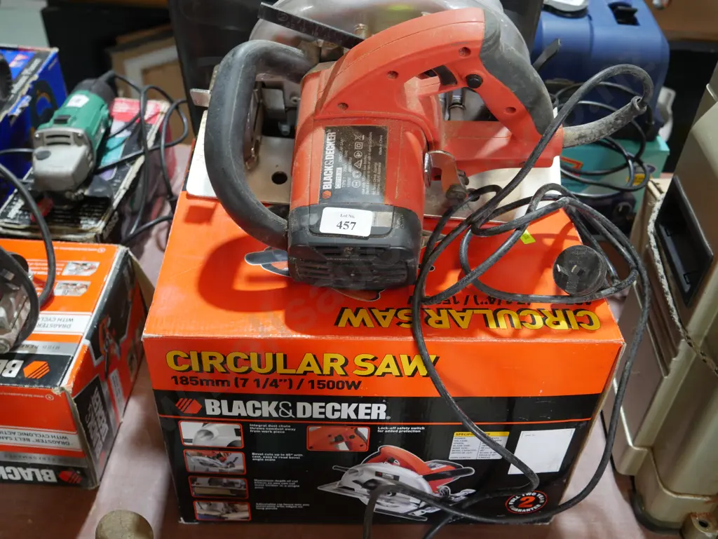 Black & Decker circular saw Image 1++
