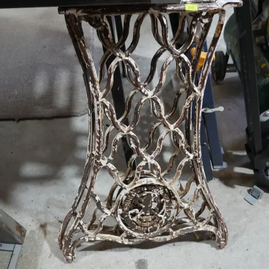 Singer sewing machine legs