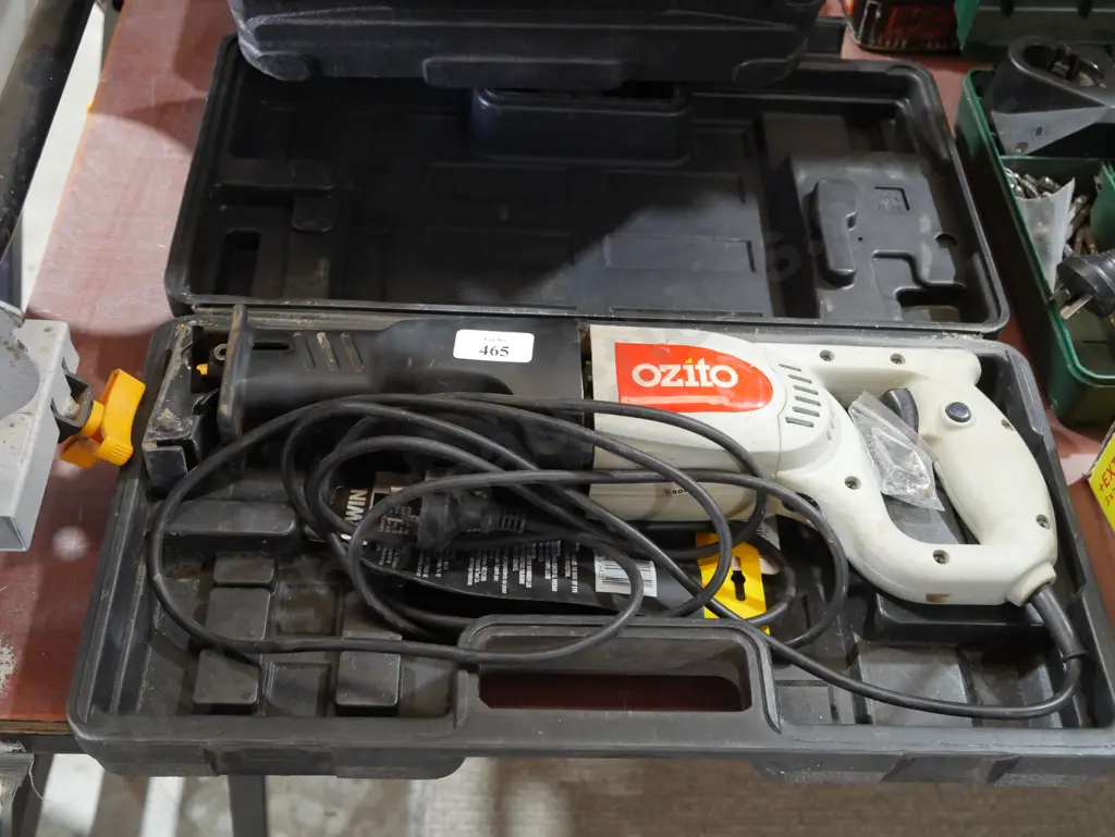 Sabre saw Image 1++