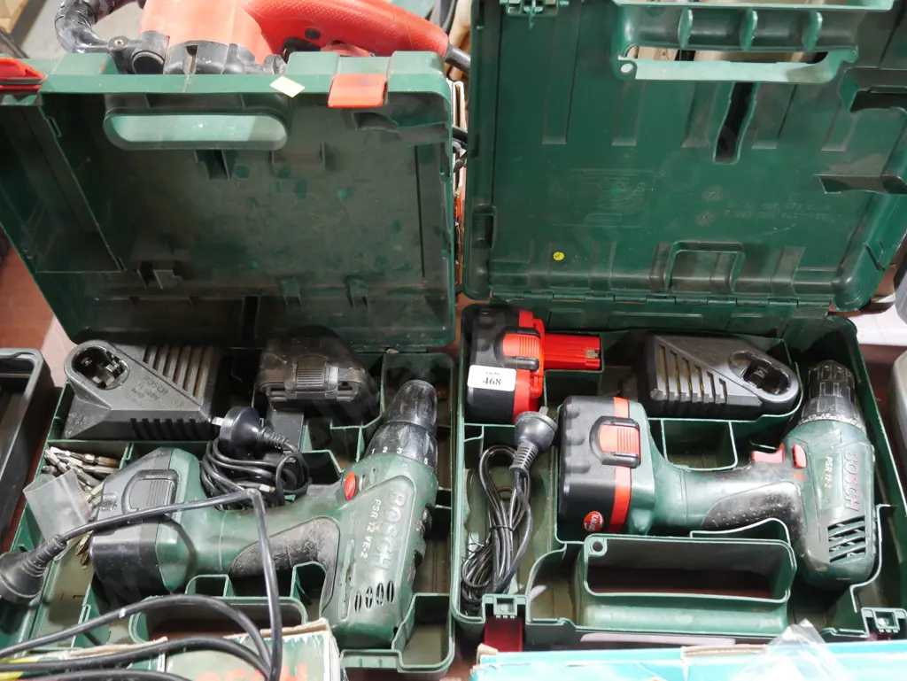 2 Bosch battery drills Image 1++