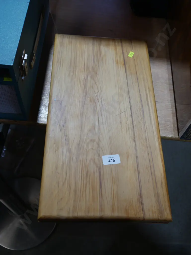 Wooden chopping board Image 1++
