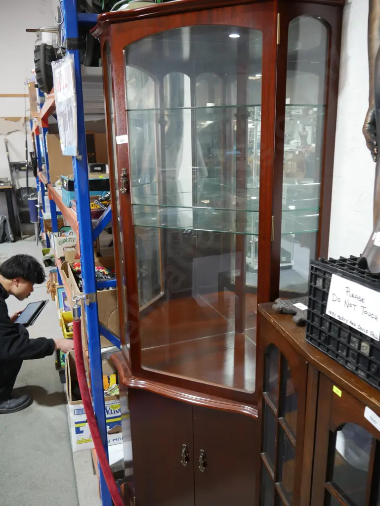 Corner display cabinet Image 1++