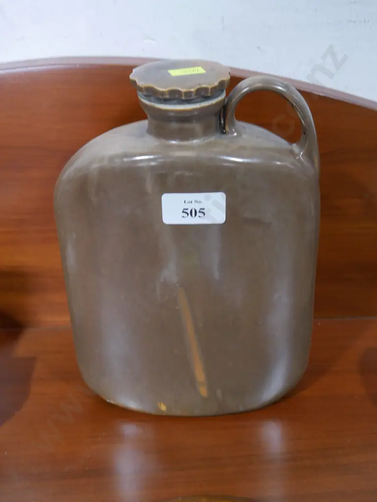 Crown Lynn hot water bottle - cracked handle Image 1++