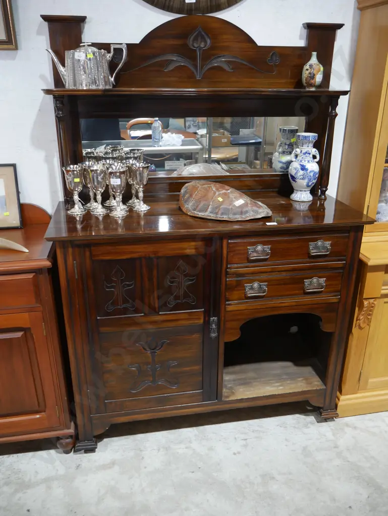 Mirror back sideboard Image 1++