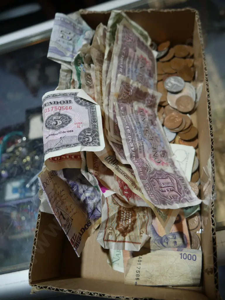 Banknotes, coins Image 1++