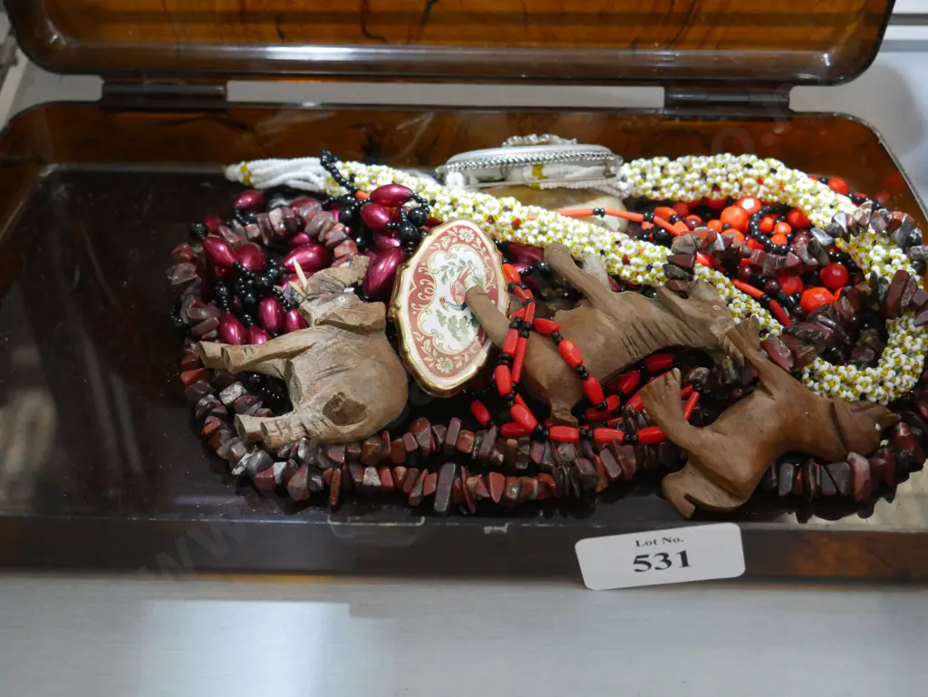 Costume Jewellery, wooden animals Image 1++