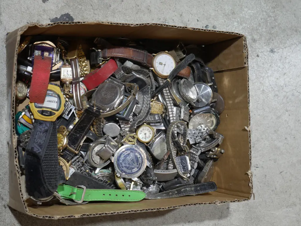 Wrist watches Image 1++