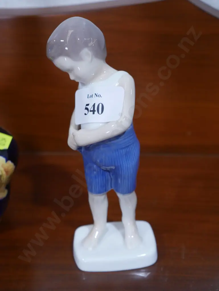 Royal Copenhagen figurine Image 1++