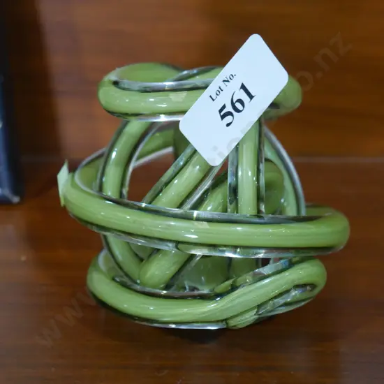 Decorative glass love knot