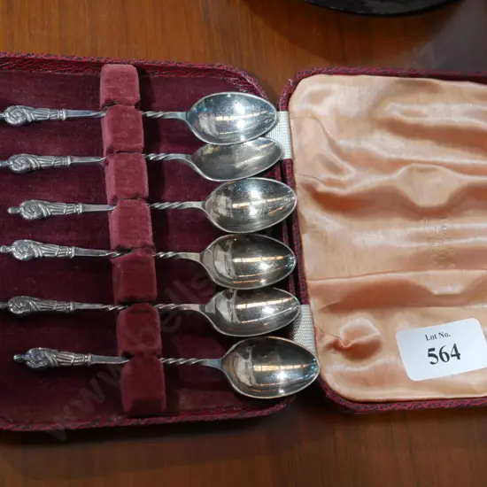 Boxed set of silver tea spoons