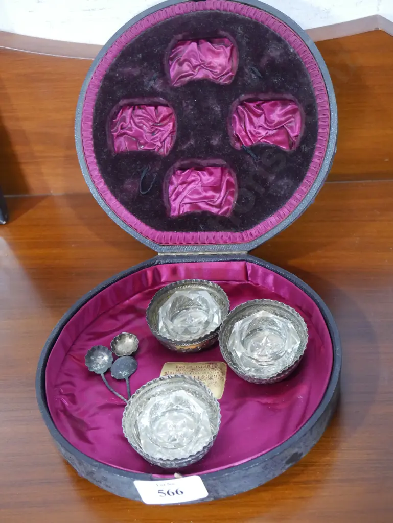 Stirling silver and crystal salt dishes Image 1++