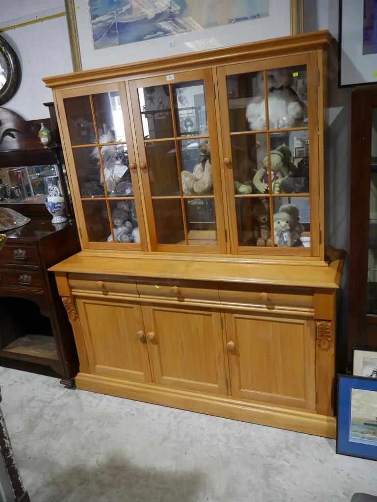 Hutch dresser Image 1++