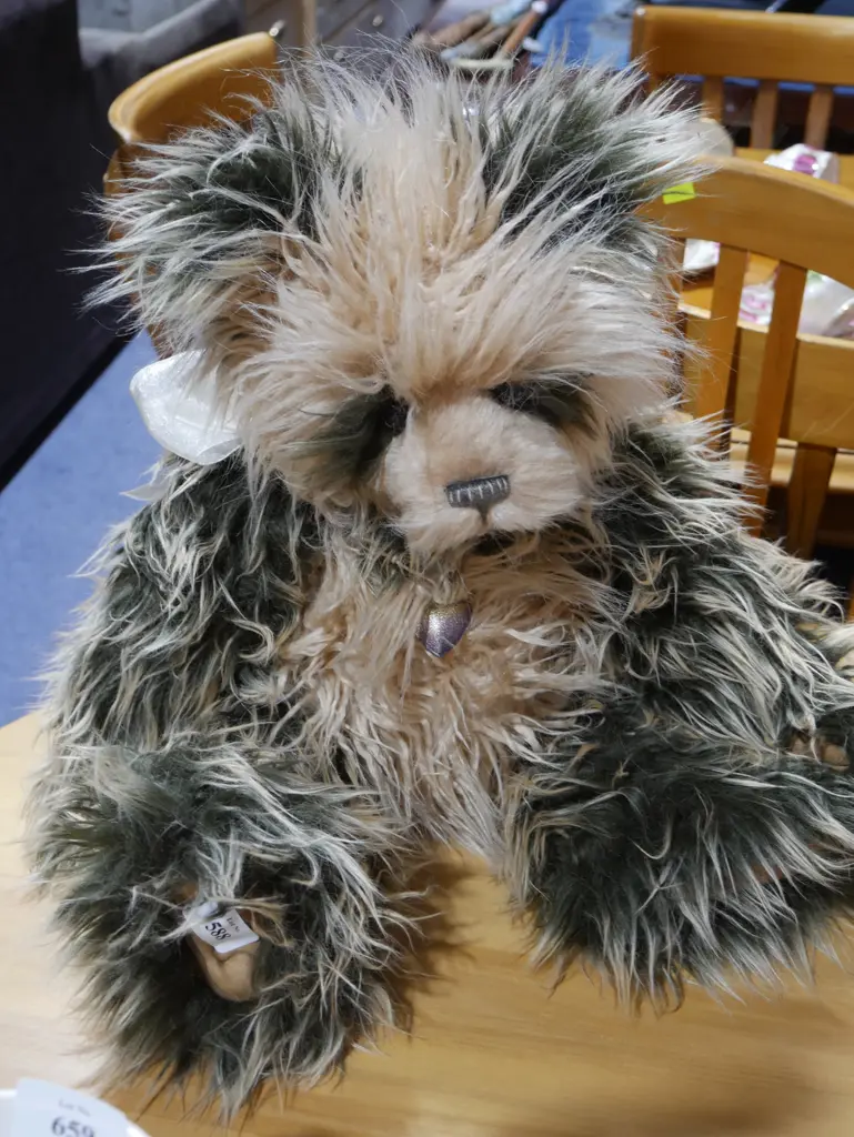 Charlie Bears "Elijah" Image 1++
