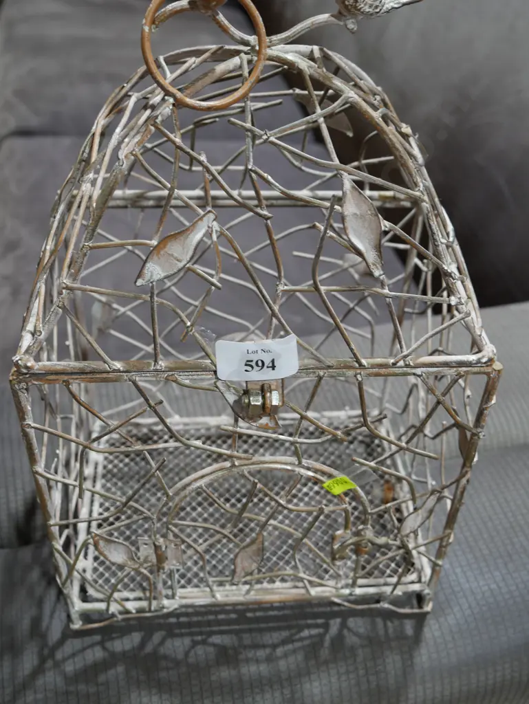 Birdcage Image 1++
