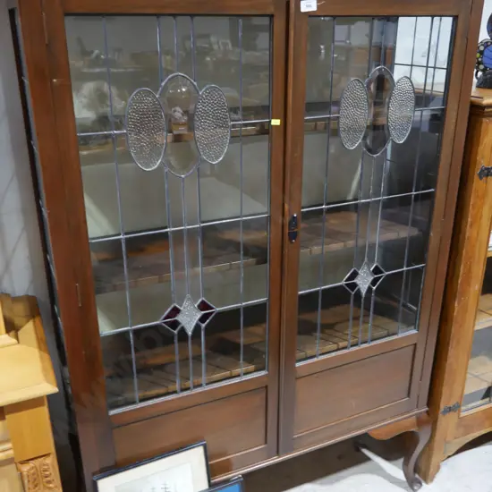 Leadlight display cabinet