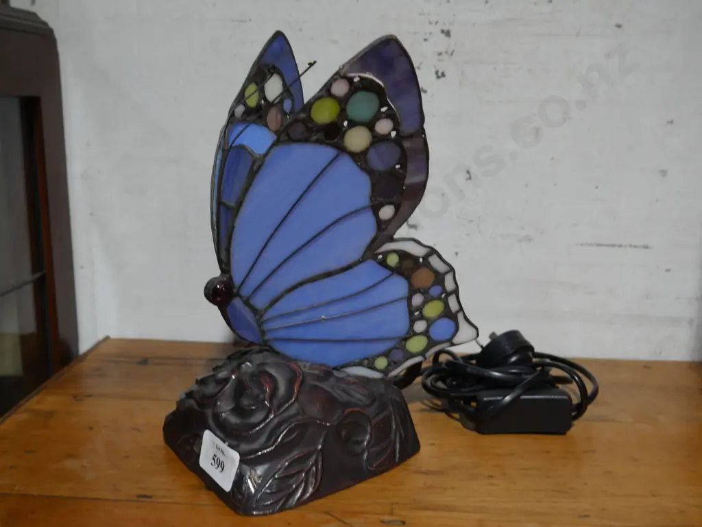 Butterfly table lamp Image 1++
