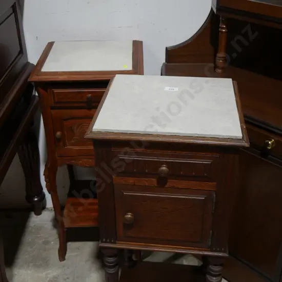 2 tile top stands