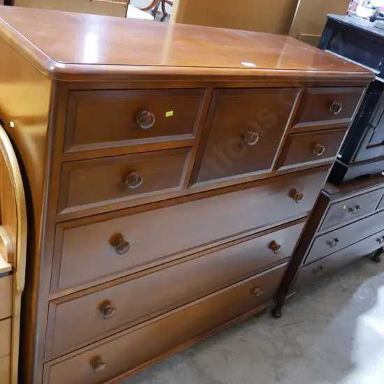 Chest of drawers