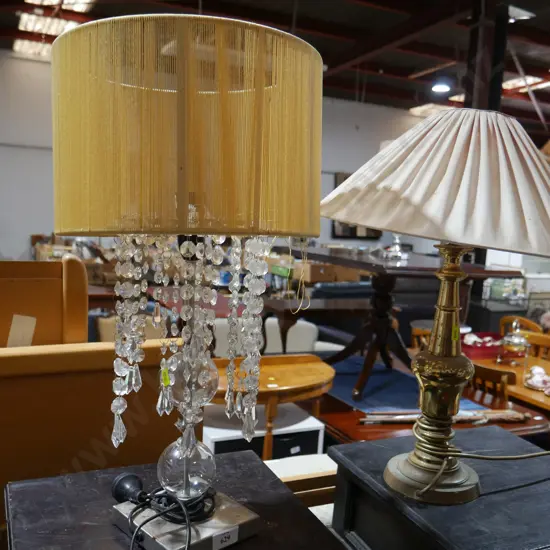 2 table lamps