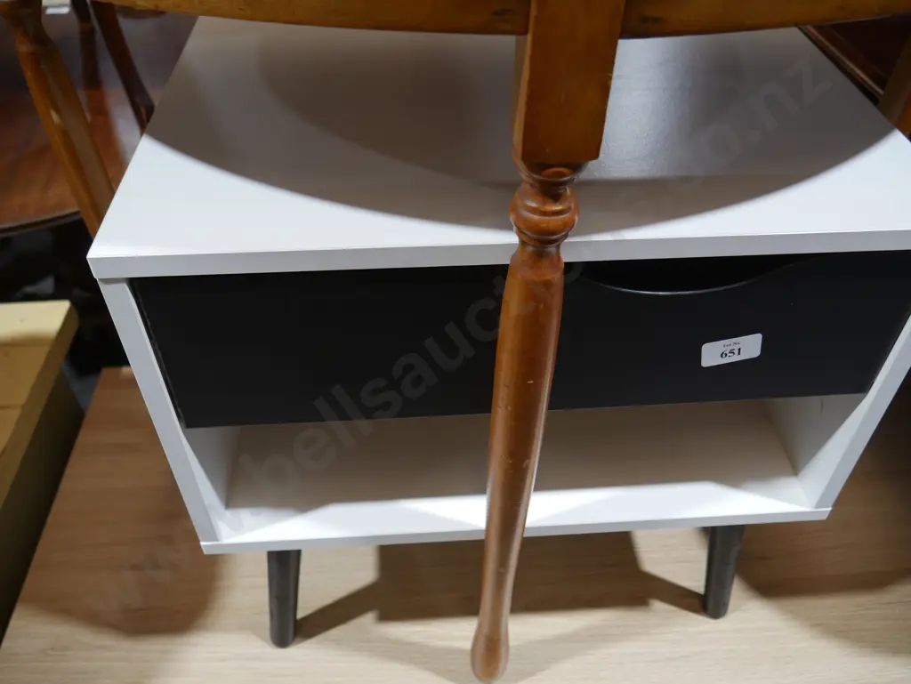 Bedside drawers Image 1++