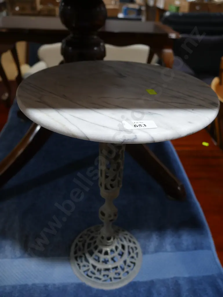 Marble top occasional table Image 1++