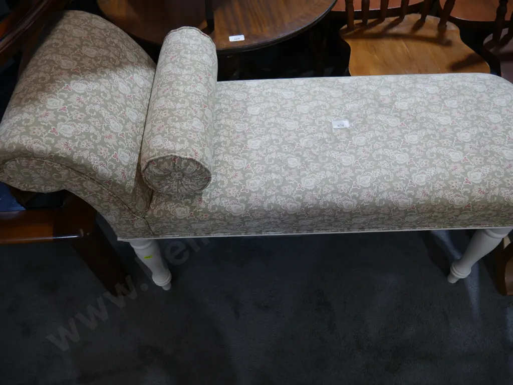 Chaise lounge Image 1++