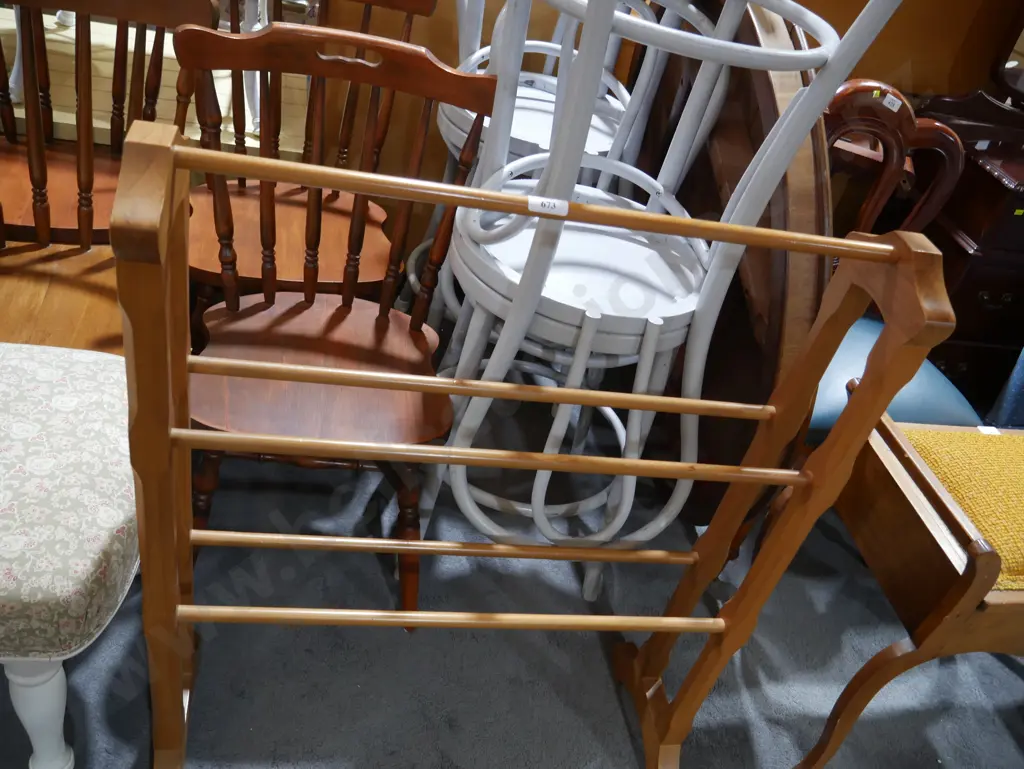Towel rail Image 1++